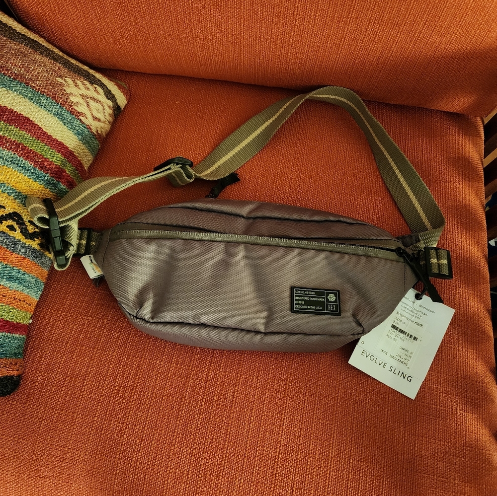 HEX Evolve Sling Bag